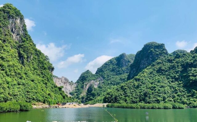 Ai bảo du lịch Hạ Long buồn tẻ? Tôi đi cả mùa đông mà không hết đây này