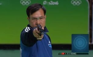 Vietravel thưởng nóng 10.000 USD cho xạ thủ Hoàng Xuân Vinh