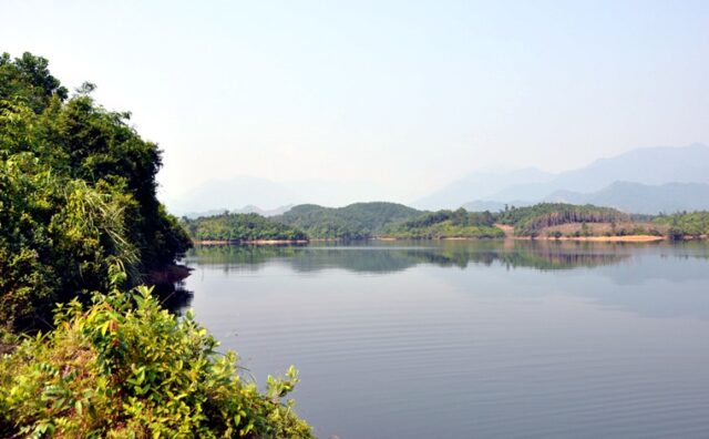 Trúc Bài Sơn – Hồ trên núi