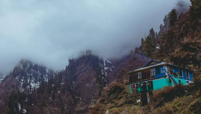 Cảnh quan xung quanh Malana