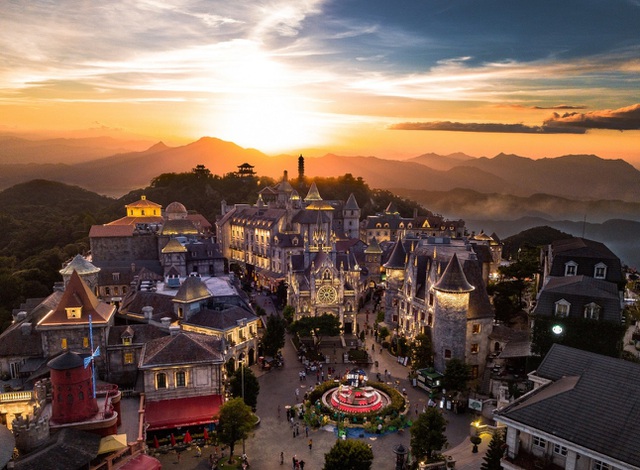 Sun World Ba Na Hills nhận giải thưởng “Công viên chủ đề hàng đầu Việt Nam” - 2