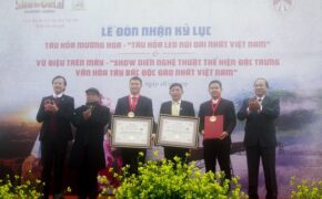 Sa Pa xác lập 2 kỷ lục trong ngày lên thị xã
