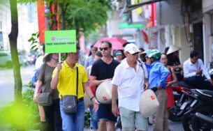 Tưng bừng khuyến mãi khi mua tour Tết sớm