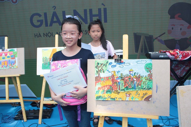 Vẽ tranh Việt Nam tất thắng - một thông điệp can đảm được vẽ lên bằng sự ấn tượng của nghệ thuật. Bức tranh này sẽ mang đến cho bạn một tình cảm tự hào cho đất nước và sự quyết tâm chiến thắng bất cứ thử thách nào. Hãy thưởng thức bức tranh này và cảm nhận nghệ thuật truyền cảm hứng này.