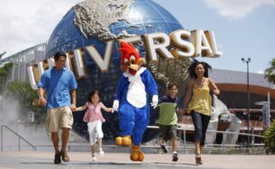 Sôi động thị trường du lịch hè