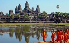 Nụ cười Angkor