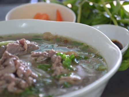 Phở Tứ Hải thơm ngon