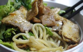 Muốn ăn Cao lầu thì về Phố Hội