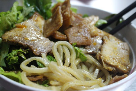 Muốn ăn Cao lầu thì về Phố Hội