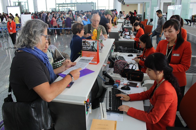  Jetstar Pacific ngày hôm nay bắt đầu mở bán 10 nghìn vé máy bay giá rẻ chỉ từ 31 nghìn đồng trên các đường bay nội địa và quốc tế.  