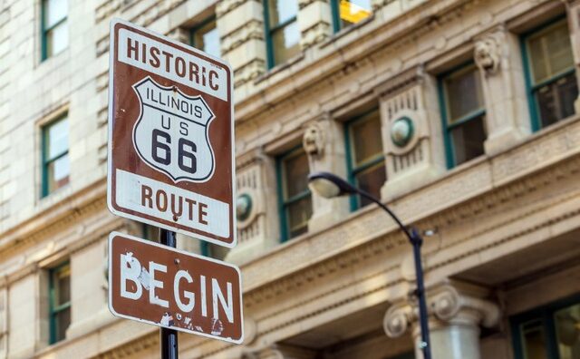Rong ruổi trên con đường huyền thoại Route 66