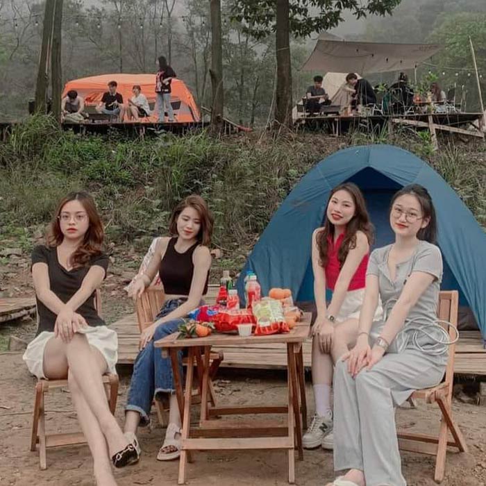 Cắm trại tại khu du lịch hồ Đồng Đò